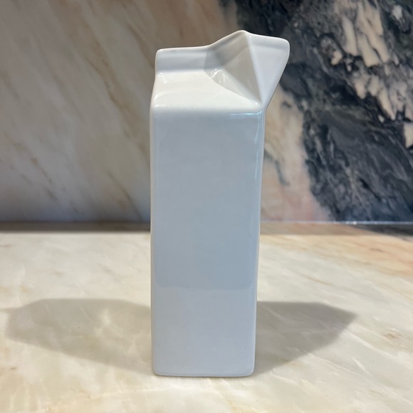 Grestel Ceramic Milk Carton Vase for WILLIAMS-SONOMA - Picture 4 of 6